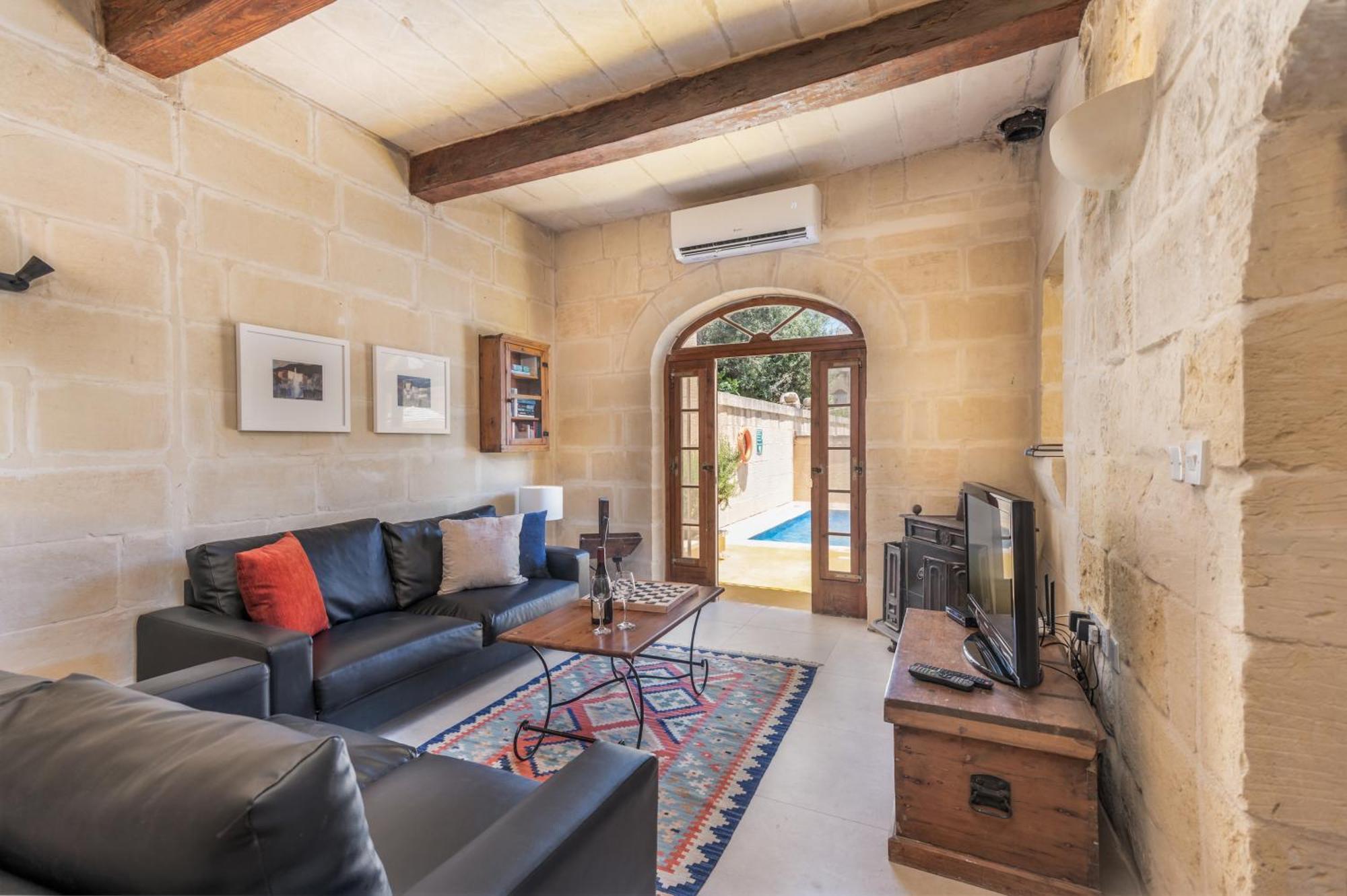 Dar Ta' Betta Farmhouse With Private Pool Għarb Buitenkant foto